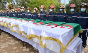 Oran : cérémonie de réinhumation des restes des martyrs. - Réveil d'algérie