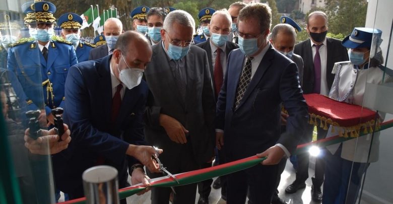 Le ministre de l’Intérieur inaugure le nouveau siège de l’Administration centrale de lutte contre le crime organisé. - Réveil d'algérie