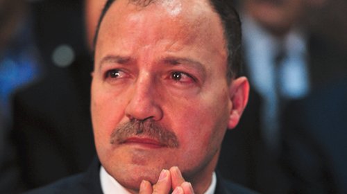 Report du procès de l’ancien ministre de la Jeunesse et des sports, Mohamed Hattab. - Réveil d'algérie