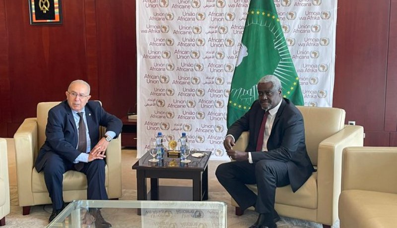 Lamamra a tenu une séance de travail, hier lundi, à Addis-Abeba avec le président de la Commission africaine. - Réveil d'algérie