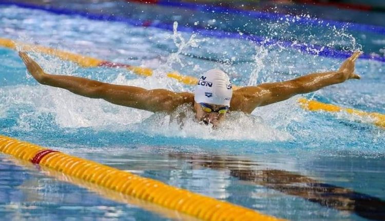 première médaille d’or de l’Algérie aux Championnats d’Afrique remporté par Le nageur Jaouad Syoud. - Réveil d'algérie