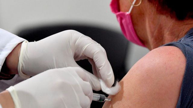 Lancement de la troisième dose de vaccination. - Réveil d'algérie