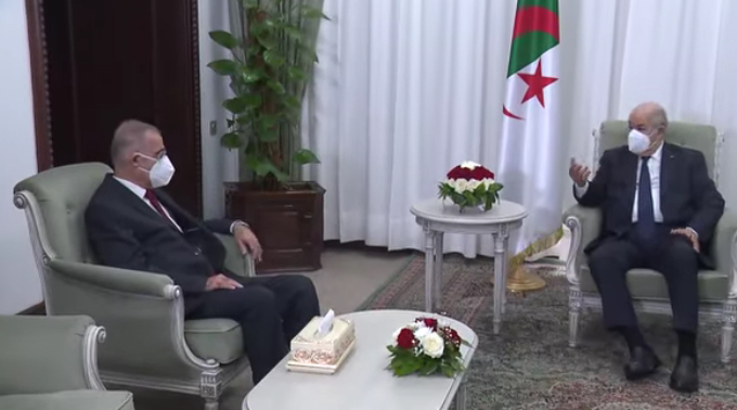 Le Président de la République reçoit l’Ambassadeur de Palestine en Algérie. - Réveil d'algérie