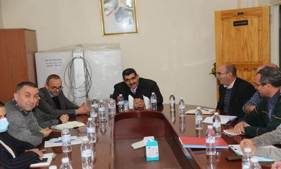 Accélérer les procédures pour libérer les deux navires immobilisés à l’étranger. - Réveil d'algérie