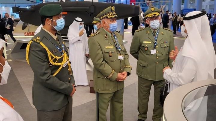 Le général de division Ajroud arrive à Dubaï - Réveil d'algérie