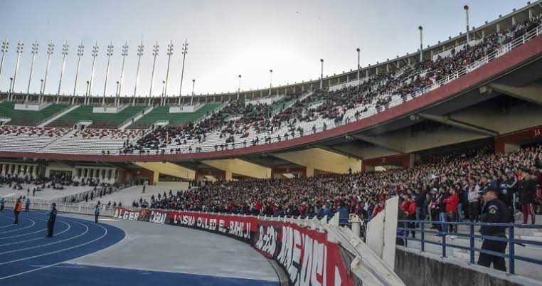 Le match entre les Verts et le Burkina Faso est officiellement en présence du public. - Réveil d'algérie