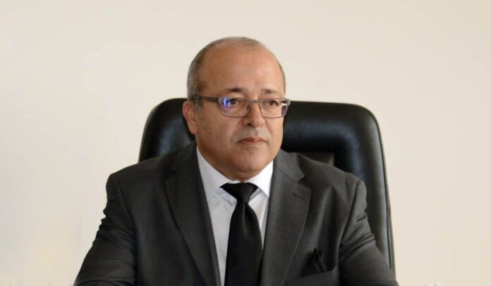 Le ministre de la communication accomplit son devoir électoral. - Réveil d'algérie