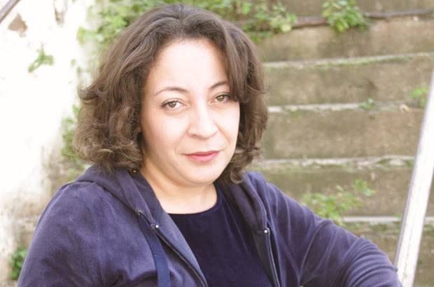 Amira Bouraoui empêchée de quitter le territoire national. - Réveil d'algérie