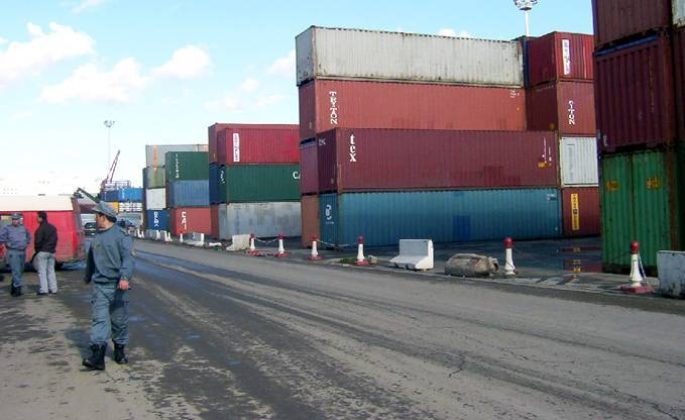 Le Premier ministre résout la question des ports secs. - Réveil d'algérie