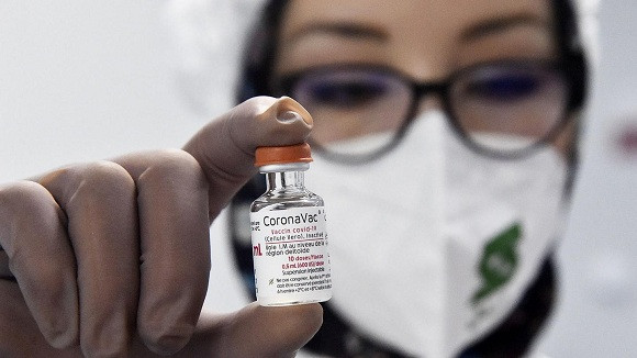 Des discutions entre le ministre de l’Industrie pharmaceutique et le PDG des laboratoires pharmaceutiques chinois Sinovac pour élargir la gamme de vaccins à produire localement. - Réveil d'algérie