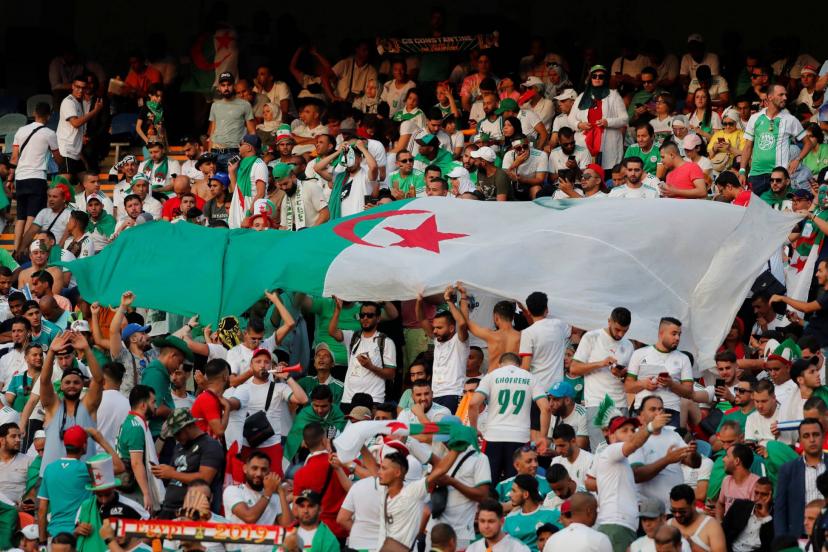 Les supporters de l’équipe locale algérienne réclament leur part de billets ! - Réveil d'algérie