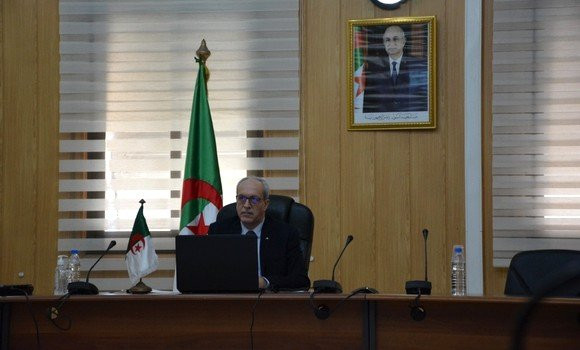 Bibi-Triki : pour la généralisation de l’accès des citoyens aux services des télécommunications de manière équitable - Réveil d'algérie