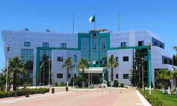 Démantèlement d’une cellule terroriste activant au profit de « Rachad » à Oran - Réveil d'algérie