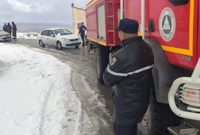 12 personnes coincées par la neige à Tikjda. - Réveil d'algérie
