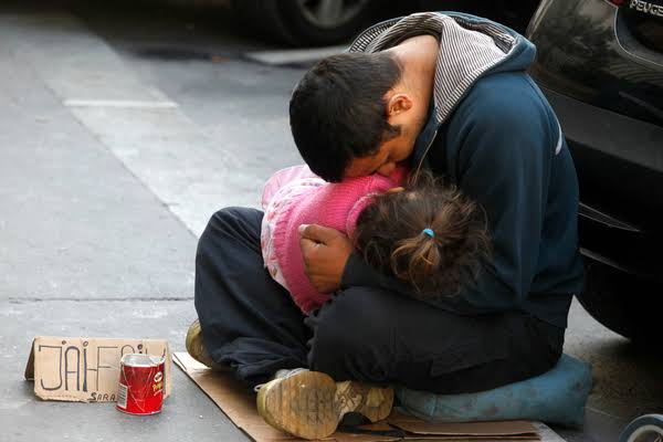 Lutte contre la mendicité enfantine. - Réveil d'algérie