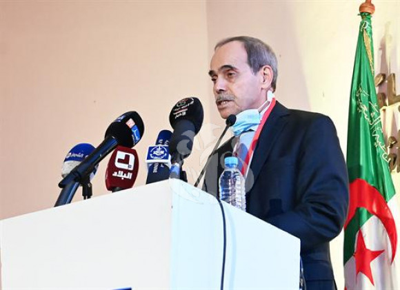 Acquisition d’un laboratoire mobile moderne d’analyses et d’auscultation des chaussées - Réveil d'algérie