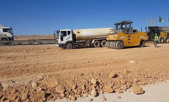Lancement des travaux de dédoublement du tronçon de la RN 01 Djelfa-Laghouat par K. NASRI. - Réveil d'algérie
