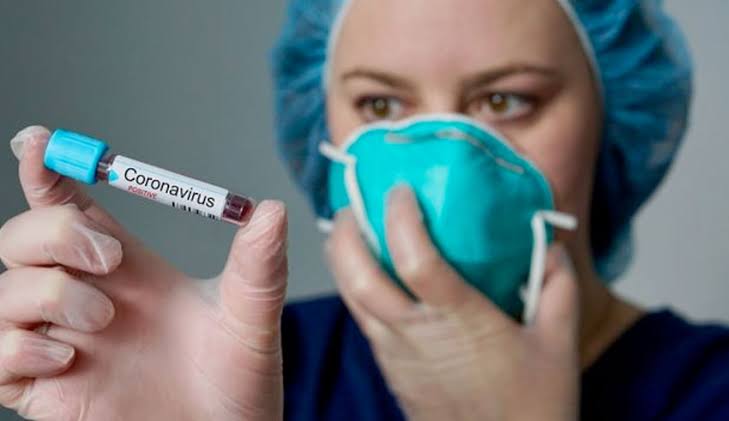 La Directrice de la prévention et de la lutte contre les maladies transmissibles au ministère de la santé : Omicron représente 33 % des cas de contamination. - Réveil d'algérie