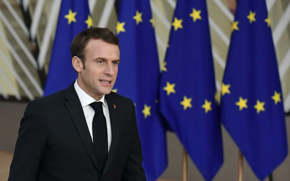 La France prend la présidence de l’Union européenne pour six mois. - Réveil d'algérie