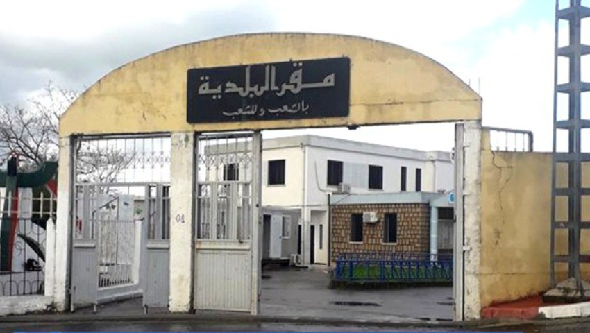 Retard dans la désignation des administrateurs, dans les communes sans assemblées populaires élues. - Réveil d'algérie