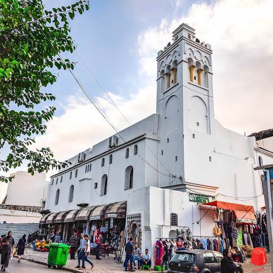 Centre des arts du Palais des Raïs- Bastion 23 : l’exposition d’une statue en hommage au Rais Ali Betchine a l’occasion des 400 ans de la construction de la mosquée « Ali-Bitchin » dans la basse Casbah d’Alger. - Réveil d'algérie