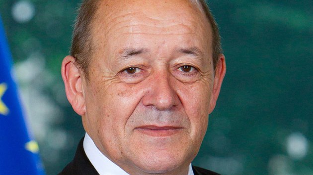 Le ministre des affaires étrangères français, J.I Le Drian déclare que « les accords d’Alger sont l’un des principaux piliers de la sécurité et de la stabilité de ce pays du Sahel ». - Réveil d'algérie