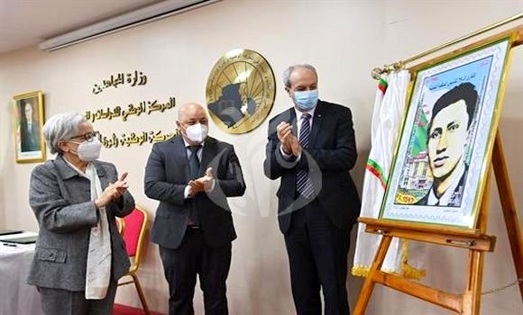 75e anniversaire de la création de l’OS : cérémonie d’émission d’un timbre-poste présidé parLes ministres des Moudjahidine et des Ayants-droit et de la Poste et des Télécommunications. - Réveil d'algérie