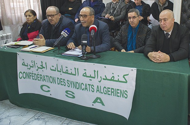 Conditions socioéconomiques des fonctionnaires : La confédération des syndicats revient à la charge et revendique un SNMG à 80.000 DA. - Réveil d'algérie