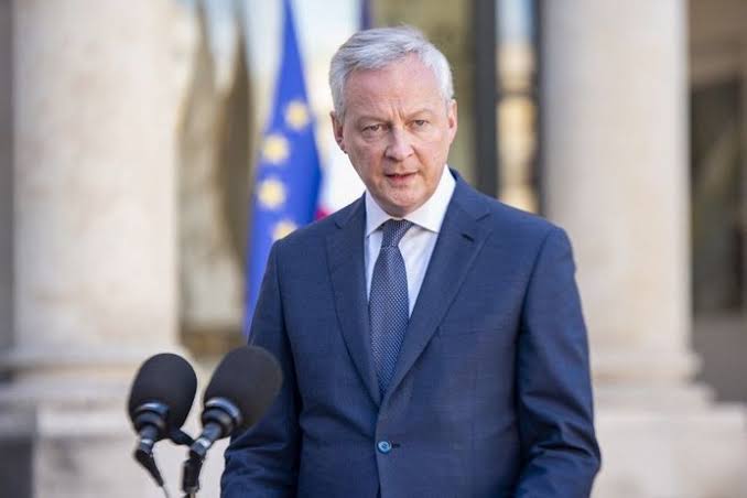 Bruxelles annonce de nouvelles sanctions contre les oligarques russes. - Réveil d'algérie