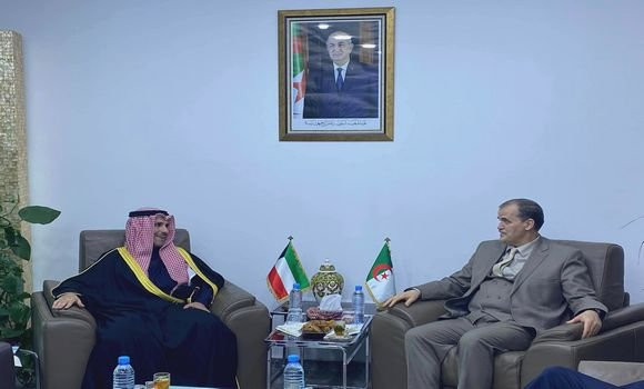 Visite de travail en Algérie du propriétaire de la KUWAIT HOLDING COMPAGNY pour développer des projets d’investissements. - Réveil d'algérie
