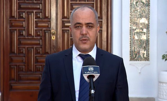 Le président de l’Observatoire de la société civile Abderrahmane Hamzaouia : la nouvelle loi sur les associations contribuera à l’amélioration de l’action associative. - Réveil d'algérie