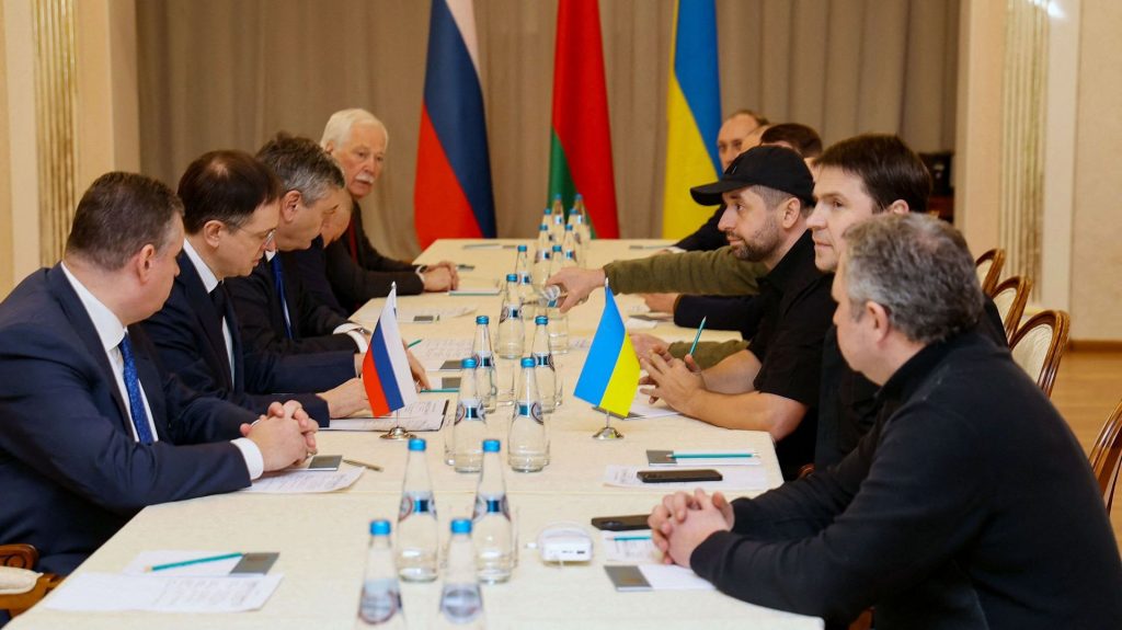 Progrès dans les pourparlers entre Moscou et Kiev, pour un cessez-le-feu. - Réveil d'algérie