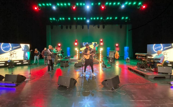 Djam enchante ses fans à l’Opéra d’Alger - Réveil d'algérie