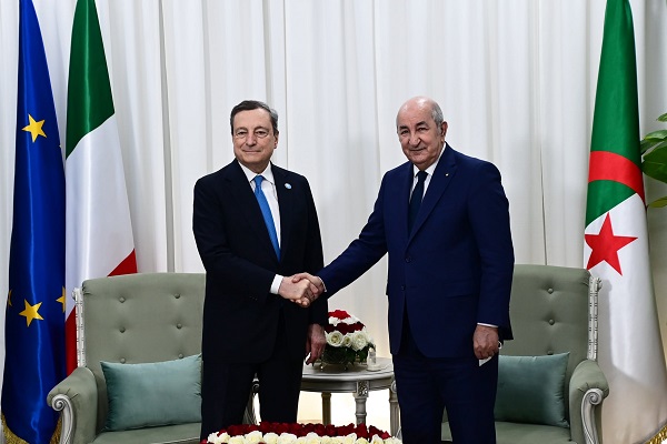 Le président de la République, A. Tebboune, s’est entretenu lundi, avec le président du Conseil des ministres italien, M. Mario Draghi, qui effectue une visite en Algérie. - Réveil d'algérie