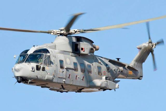 Signature d’un accord de création d’une entreprise mixte (Leonardo hélicoptères, spa/Algérie), portant sur la production d’hélicoptères de marque Agusta-Westlend, sur le site d’Aïn Arnat, Wilaya de Sétif. - Réveil d'algérie