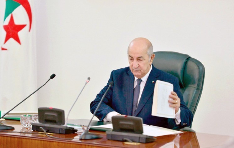 Le Président de la République, A. Tebboune a mis en avant la réalisation impérative des cinq stations de dessalement d’eau de mer, dans les délais impartis. - Réveil d'algérie