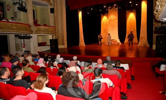 Ouverture de journées du théâtre méditerranéen au théâtre régional « Abdelkader Alloula » d’Oran. - Réveil d'algérie