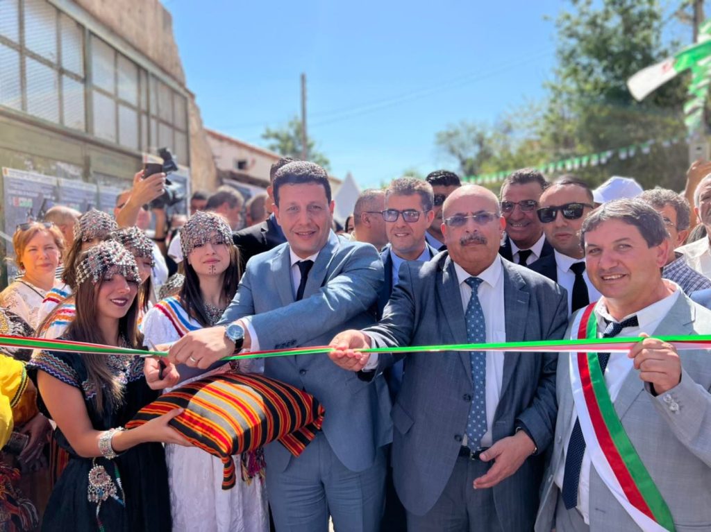 Le ministre du tourisme et de l’artisanat: « l’activité de la chasse au corail est en voie de réglementation » - Réveil d'algérie