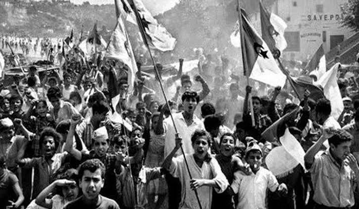 Anniversaire du Congrès de la Soummam. - Réveil d'algérie