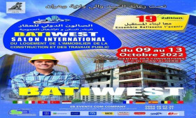 Une centaine d’exposants prennent part à la 19e édition du Salon international de l’immobilier, du bâtiment et des travaux publics « Batiwest 2022 ». - Réveil d'algérie