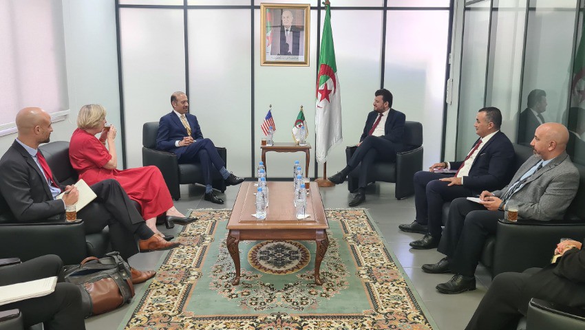 Visite de Dilawar Syed, représentant spécial américain pour le commerce en vue de « développer la coopération entre hommes d’affaires des deux pays ». - Réveil d'algérie