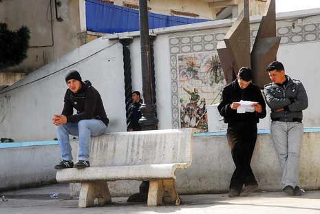 Augmentation de l’allocation chômage: près de 2 mns de bénéficiaires à compter de janvier. - Réveil d'algérie