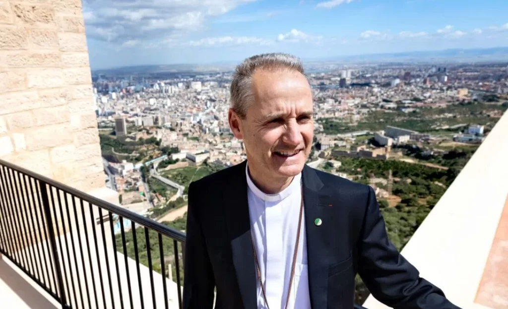 Le Président A. Tebboune accorde la nationalité à l’Archevêque d’Alger Jean-Paul Vesco. - Réveil d'algérie