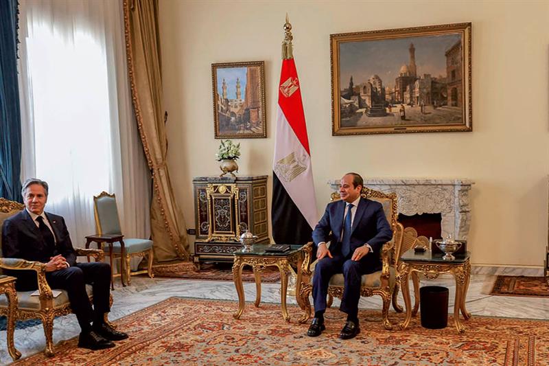 A. Blinken réitère la solution à deux états durant son périple au Moyen-Orient. - Réveil d'algérie
