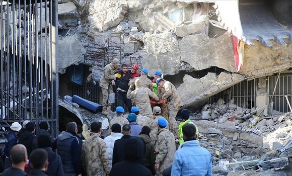 Le bilan des séismes dépasse les 35 000 morts en Turquie et en Syrie. - Réveil d'algérie