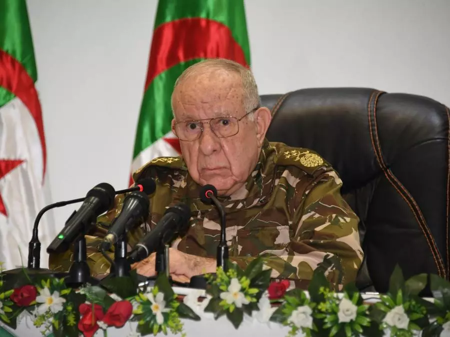 Le Général d’Armée Saïd Chanegriha en visite de travail à la 4ème Région militaire. - Réveil d'algérie