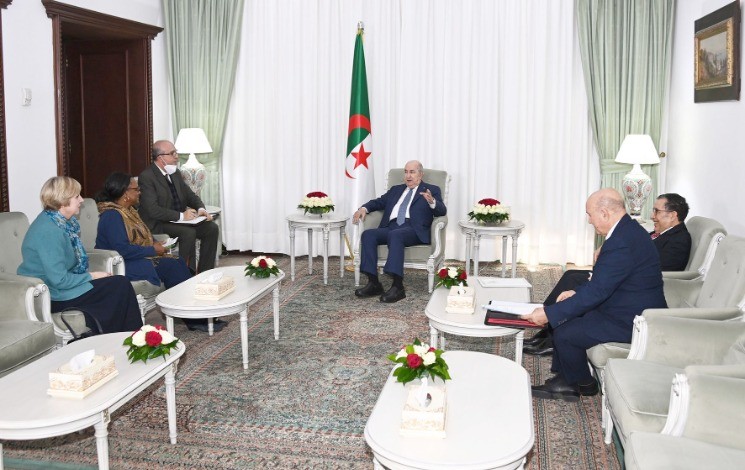 Le président de la République reçoit la Sous-secrétaire d’Etat américaine au contrôle des armements et à la sécurité internationale. - Réveil d'algérie