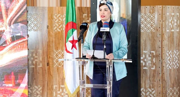 Conférence nationale sur le théâtre : La ministre de la culture fixe les priorités. - Réveil d'algérie