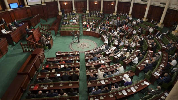 1 ière session du nouveau parlement tunisien. - Réveil d'algérie