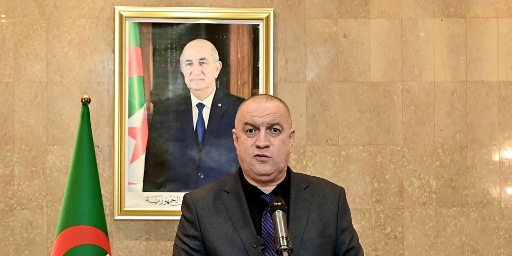 Dialogue et développement local : Lancement prochain du Forum de la société civile. - Réveil d'algérie
